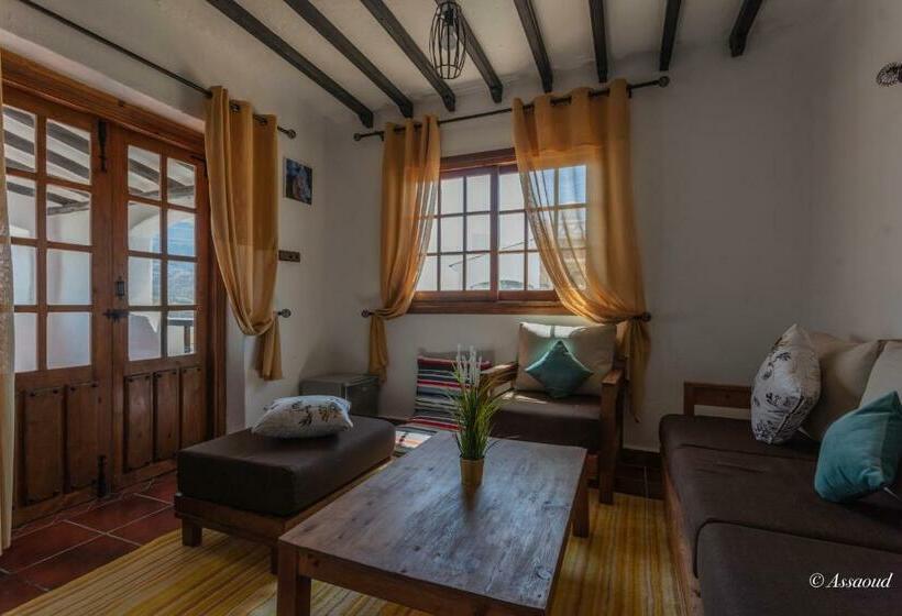 بانگلوی لوکس, El Cortijo & Spa