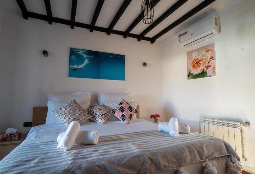 بانگلوی لوکس, El Cortijo & Spa