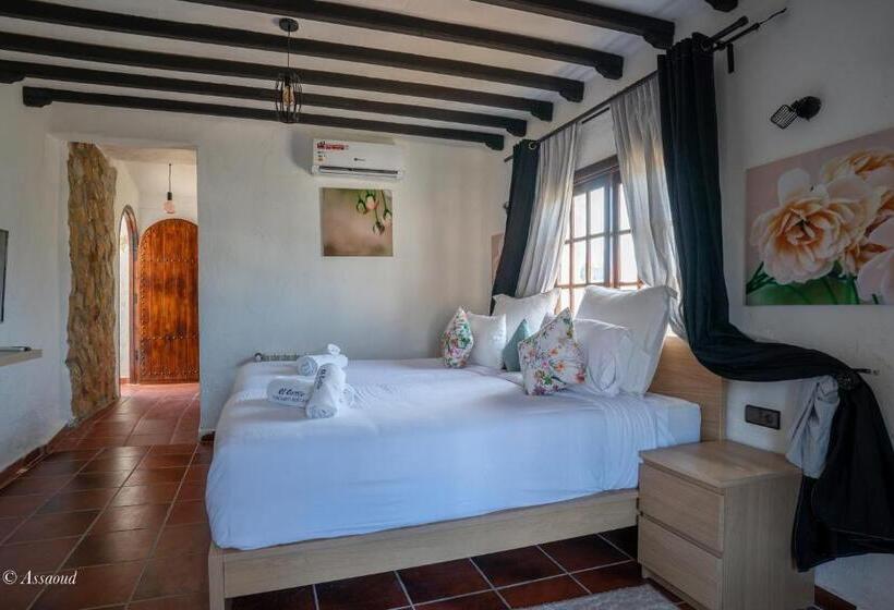 חדר דלוקס עם מרפסת, El Cortijo & Spa
