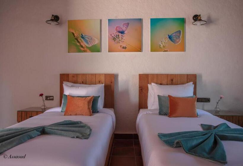 سوییت جونیور با بالکن, El Cortijo & Spa