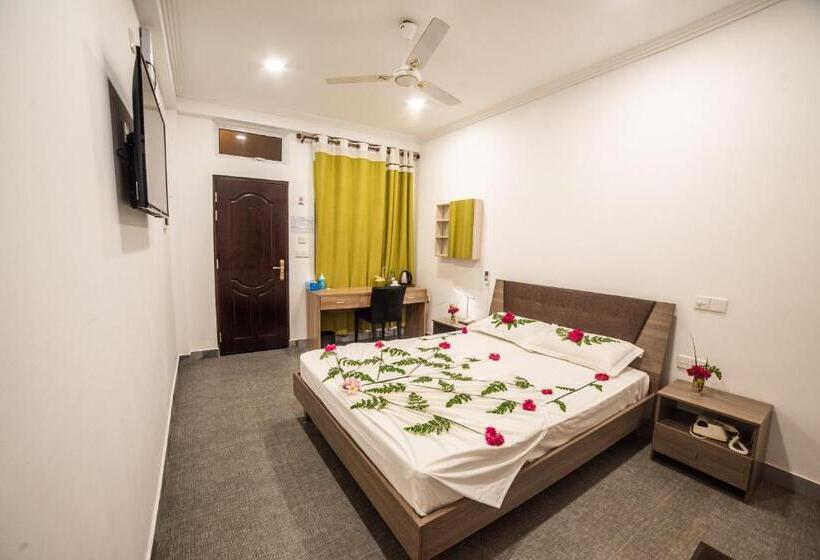 اتاق لوکس, Dhangethi Inn