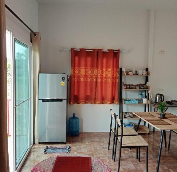 家庭套房, Lanta Dareen Garden Home