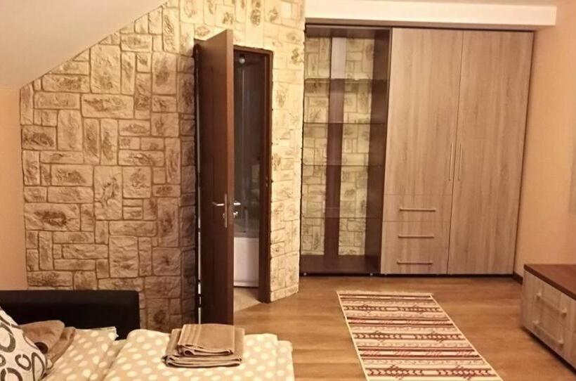 スタンダードルーム, Pensiunea Raiul Munților