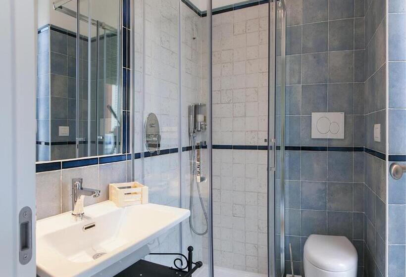 غرفة قياسية مزوَّدة بشُرفة, B&b Amalfè