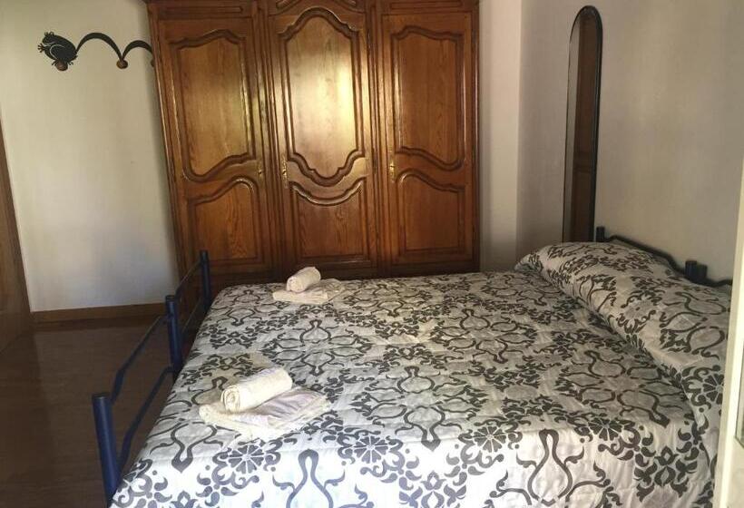 חדר סטנדרד יחיד חדר אמבטיה משותף, B&b Mundè