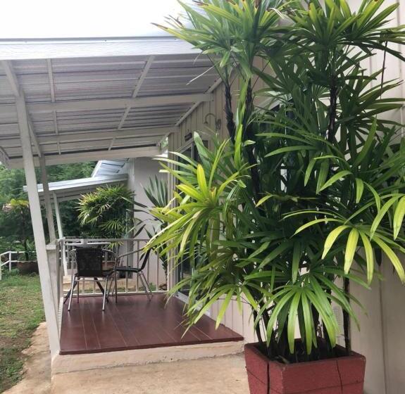 带大床的标准间, ทับศิลารีสอร์ท Tubsila Resort