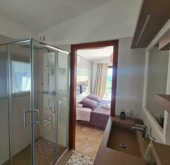 マウンテンビューデラックスルーム, B&b Tiscali