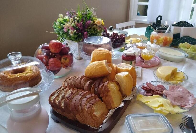 اتاق استاندارد چهار تخته, Casa Da Oma