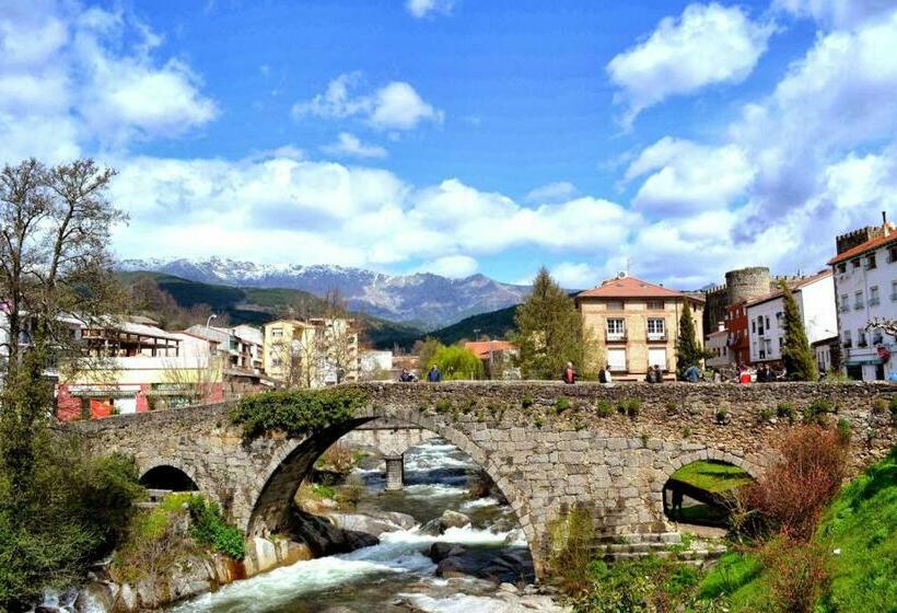 Номер Стандарт Трехместный, Hostal Sierra De Gredos
