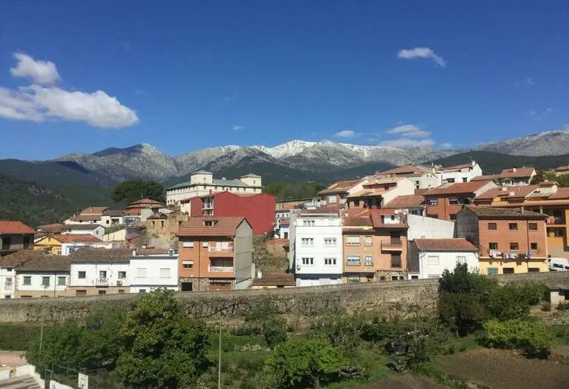 スタンダードトリプルルーム, Hostal Sierra De Gredos