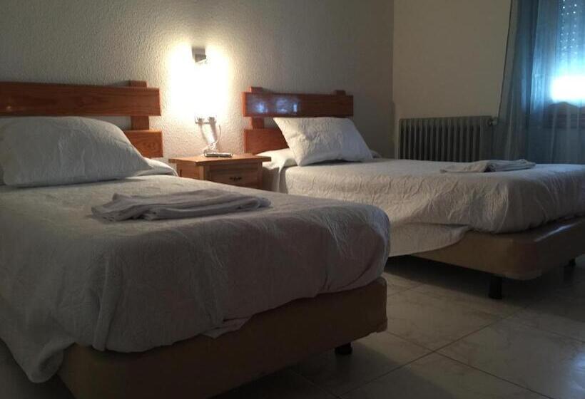 스탠다드 룸, Hostal Sierra De Gredos