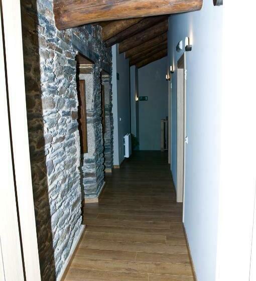 غرفة قياسية, Pension Serrano