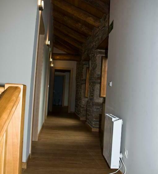 اتاق استاندارد, Pension Serrano