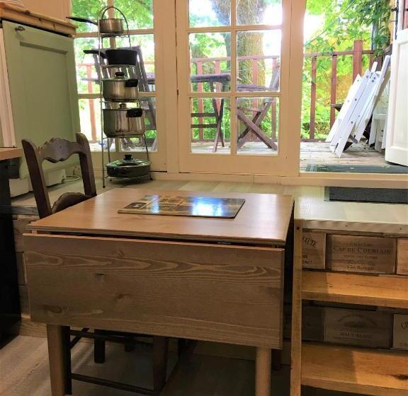 バルコニー付き１ベッドルームアパートメント, Chambres D Hotes Les Coustilles