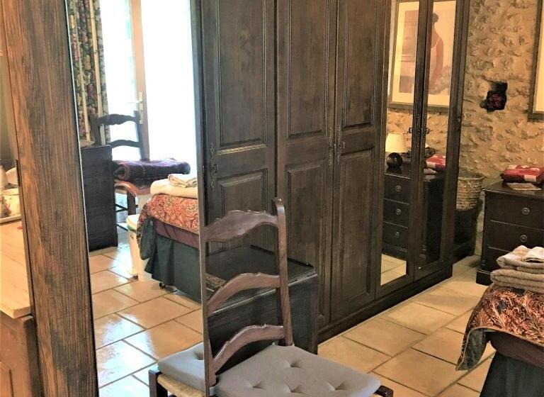 スタンダードルーム, Chambres D Hotes Les Coustilles