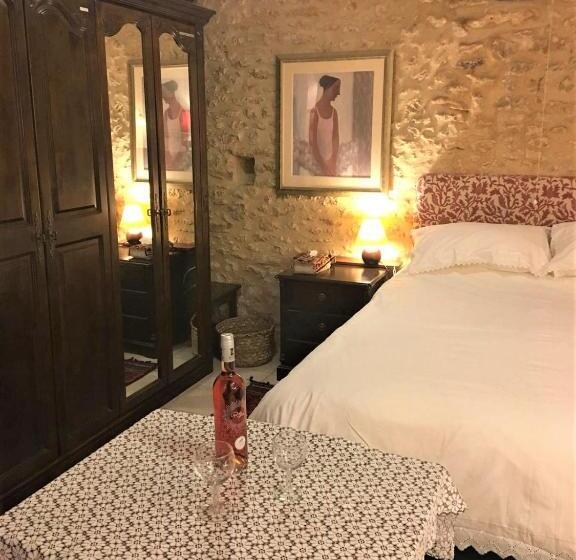 スタンダードルーム, Chambres D Hotes Les Coustilles