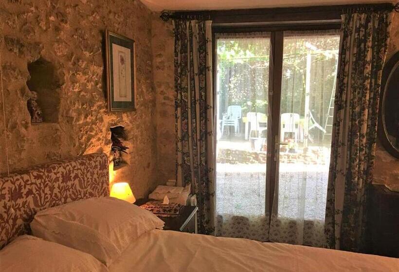 スタンダードルーム, Chambres D Hotes Les Coustilles