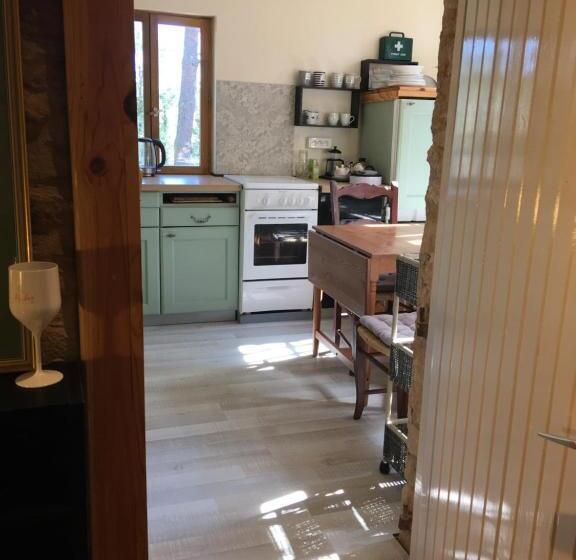 バルコニー付き１ベッドルームアパートメント, Chambres D Hotes Les Coustilles