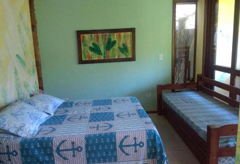 Quarto Triplo Estandar com Sacada, Manacá Suítes Prumirim