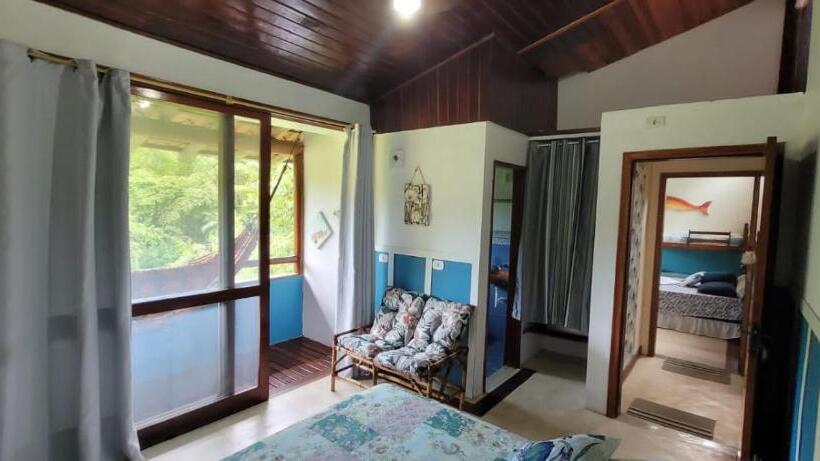 Quarto Triplo Estandar com Sacada, Manacá Suítes Prumirim