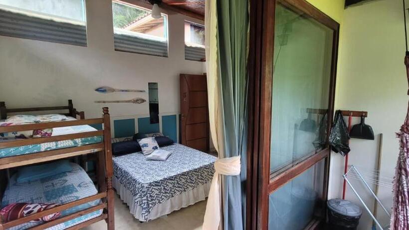 Quarto Triplo Estandar com Sacada, Manacá Suítes Prumirim