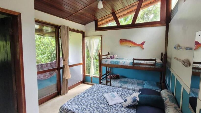 Quarto Triplo Estandar com Sacada, Manacá Suítes Prumirim