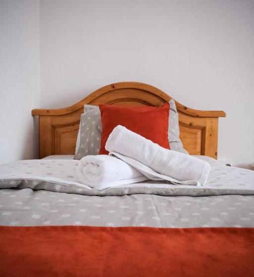 غرفة قياسية مطلّة علي الحديقة, Pensiunea Ileana Adults Only