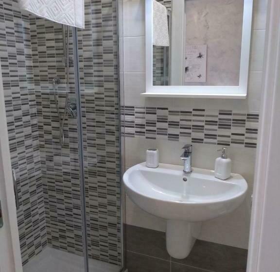 اتاق استاندارد, Tanzi Home