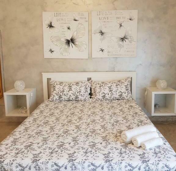 اتاق استاندارد, Tanzi Home