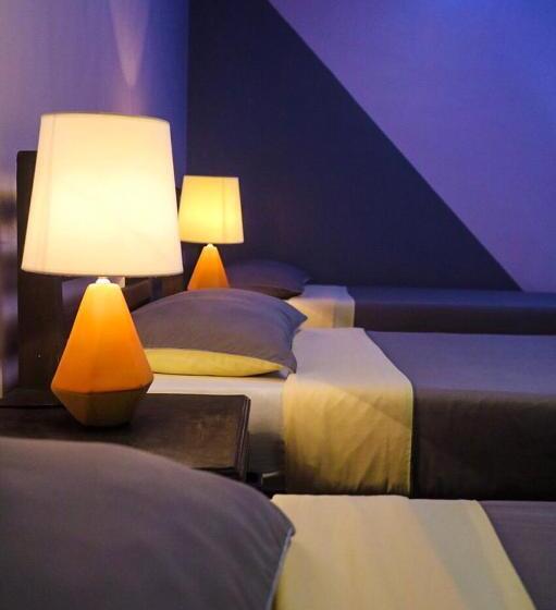 اتاق ساده سه نفره, Hostel Privado