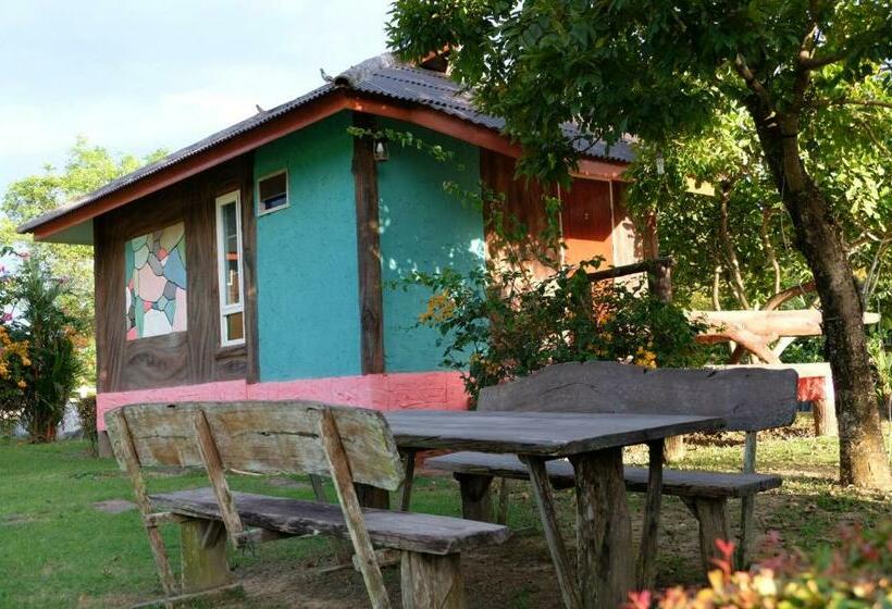 اتاق استاندارد با تخت بزرگ, เนตรดาว รีสอร์ท