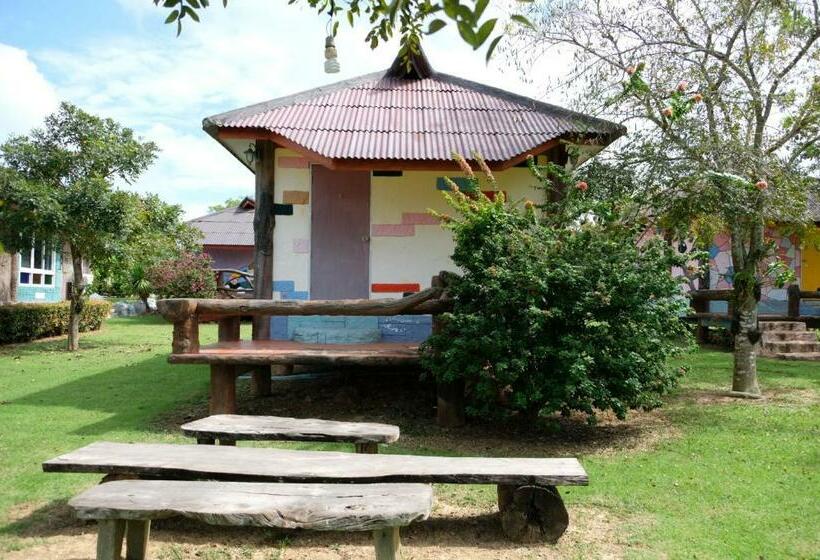 اتاق استاندارد با تخت بزرگ, เนตรดาว รีสอร์ท