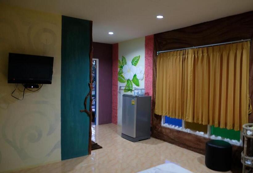 اتاق استاندارد با تخت بزرگ, เนตรดาว รีสอร์ท