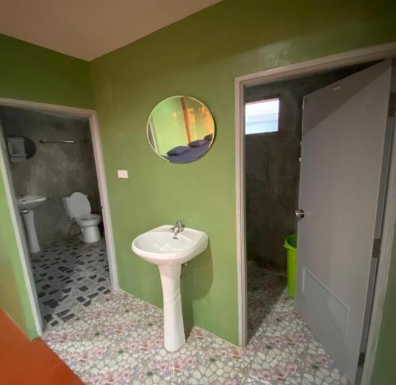 اتاق خانوادگی, เนตรดาว รีสอร์ท