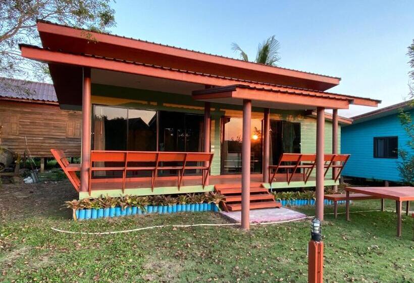 اتاق خانوادگی, เนตรดาว รีสอร์ท