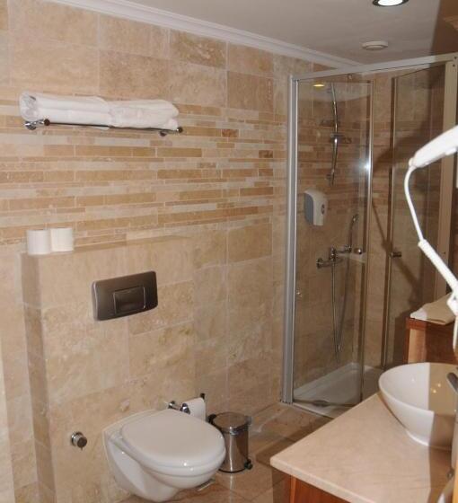 Апартаменты 1 Спальня с Балконом, Gold City Luxury Accommodation
