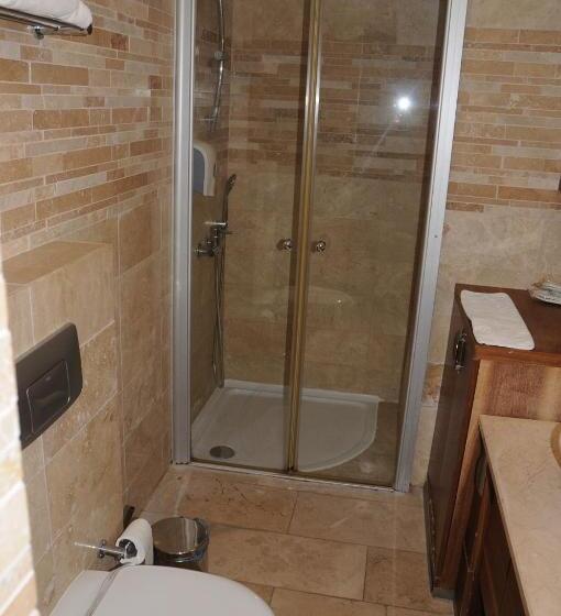 Апартаменты 1 Спальня с Балконом, Gold City Luxury Accommodation