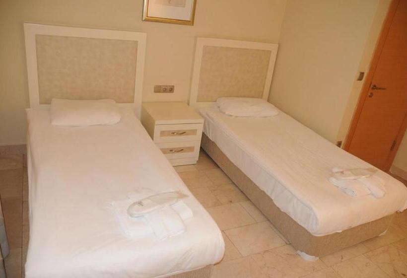 Апартаменты 1 Спальня с Балконом, Gold City Luxury Accommodation