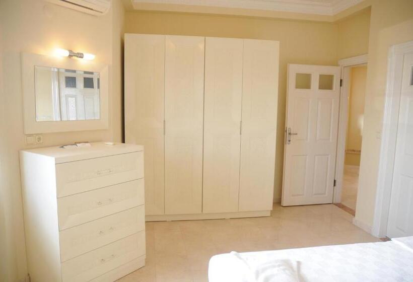 Вилла 3 Спальни, Gold City Luxury Accommodation