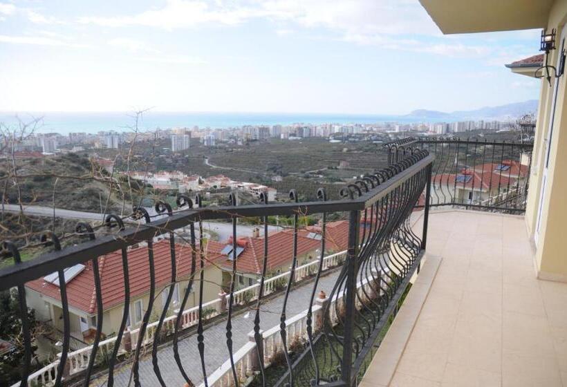 Вилла 3 Спальни, Gold City Luxury Accommodation