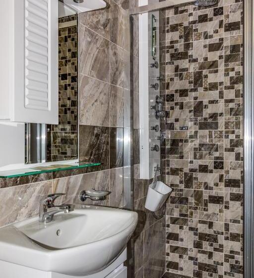 オーシャンビューのスーペリアー１ベッドルームアパートメント, Apartcomplex Golden Bay