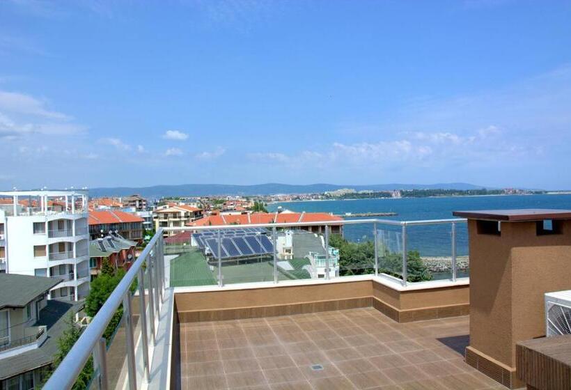 デュプレックス２ベッドルームアパート, Apartcomplex Golden Bay