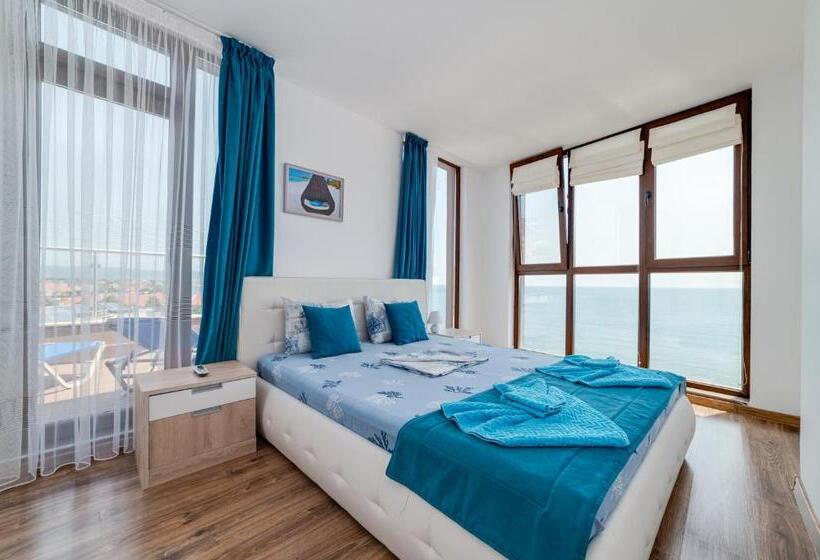 デュプレックス２ベッドルームアパート, Apartcomplex Golden Bay