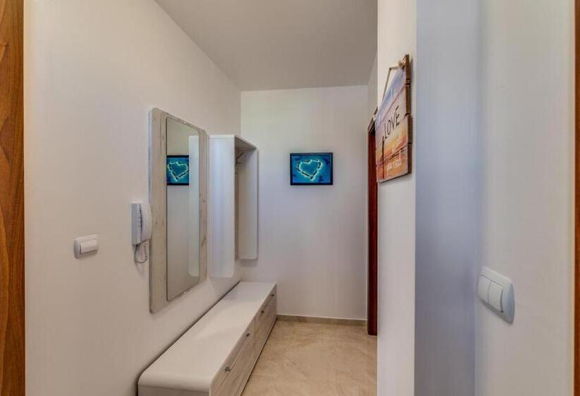 Апартаменты 1 Спальня Вид на Море с Балконом, Apartcomplex Golden Bay