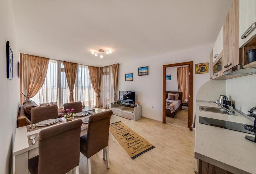 침실1개 아파트 발코니 바다 전망, Apartcomplex Golden Bay