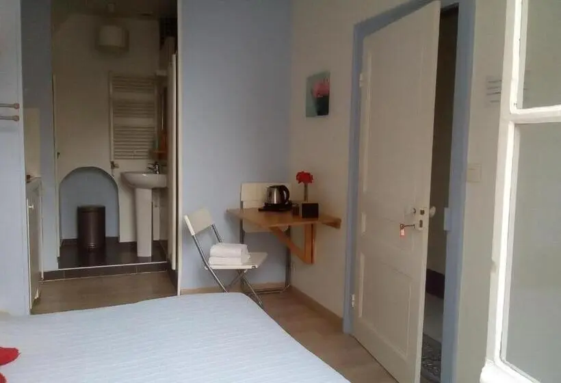 スタンダードルーム, Chambre Saint Sauveur