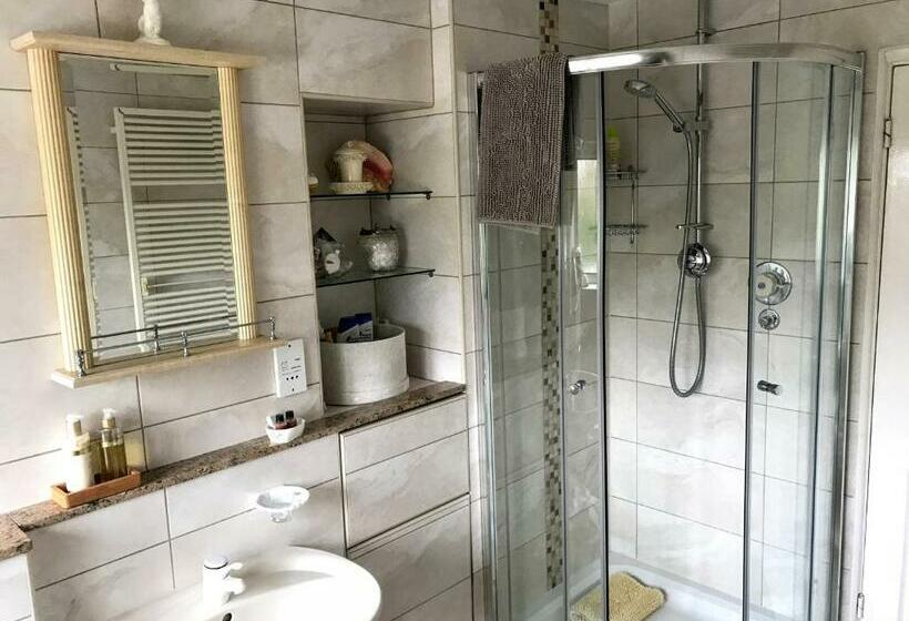 חדר סטנדרט יחיד, Holly House B&b