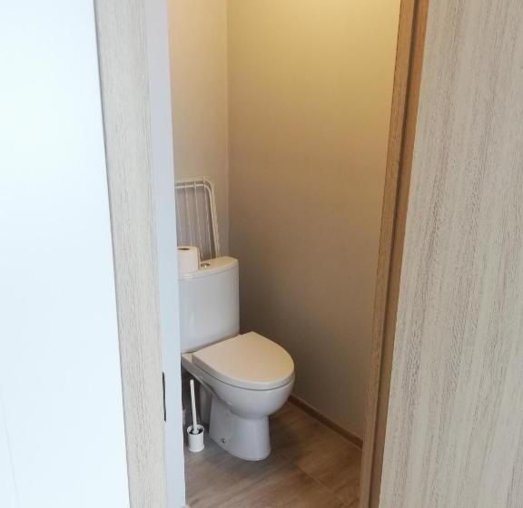 اتاق استاندارد چهار تخته, Atostogų Namai