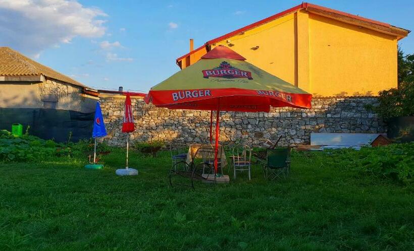 Standardrum, Casa Enka