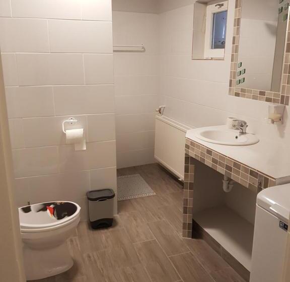 חדר סטנדרט, Dm Vendégház Villány